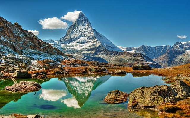 Chinh phục đỉnh núi Matterhorn nguy nga bậc nhất khi du lịch Thụy Sĩ