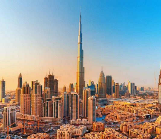 Khám phá thiên đường sa mạc xa hoa của Dubai