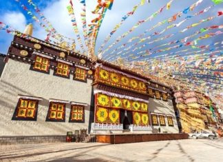 Tu viện Songzanlin - trung tâm Phật giáo quan trọng của Tây Tạng 