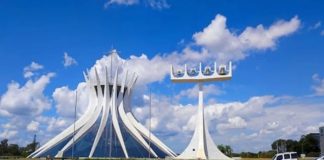 Ấn tượng với kiến trúc độc đáo của nhà thờ Brasilia - Brazil
